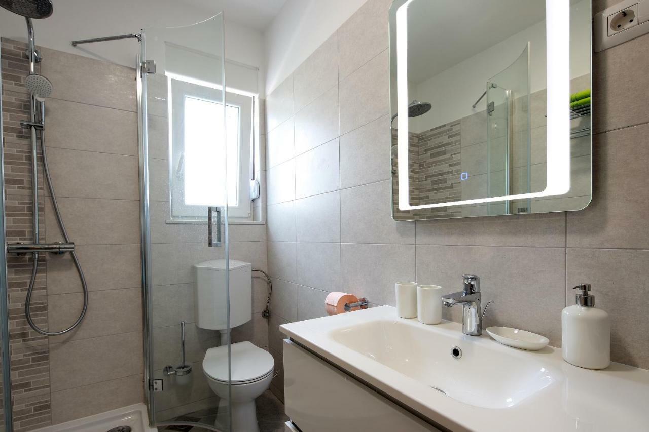 Apartmani Judita Pinezici  Luaran gambar