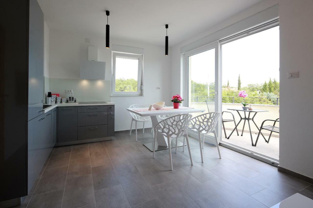 Apartmani Judita Pinezici  Luaran gambar