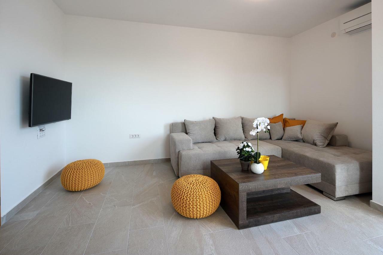 Apartmani Judita Pinezici  Luaran gambar