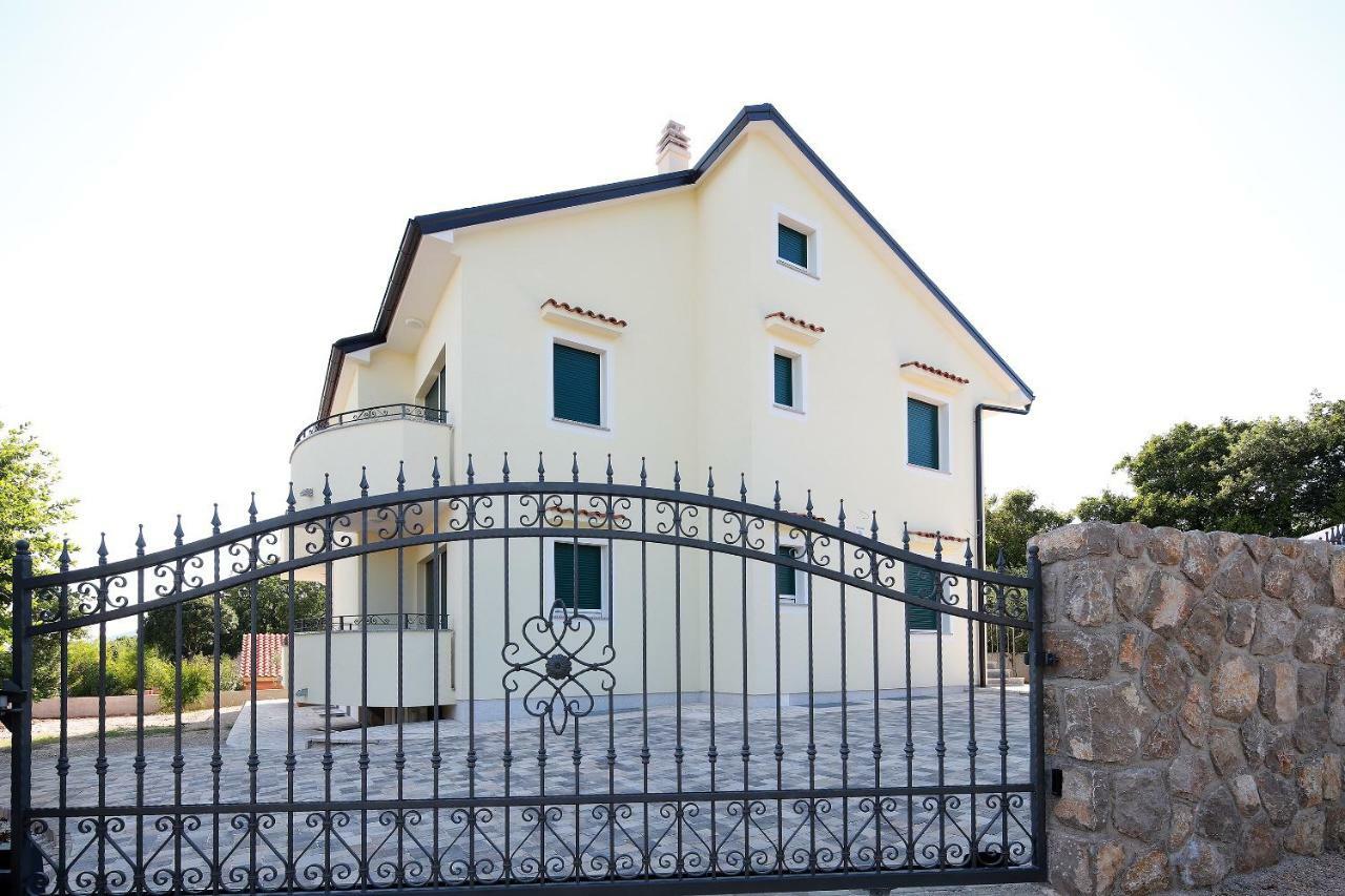 Apartmani Judita Pinezici  Luaran gambar