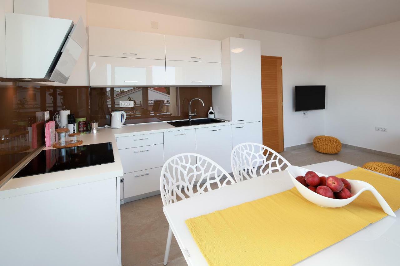 Apartmani Judita Pinezici  Luaran gambar